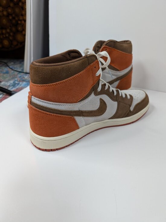 Like new Air Jordan 1 High OG \